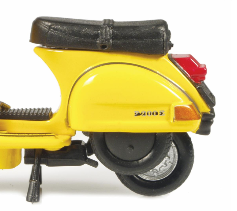 Model Vespa P200E (1978), oranje