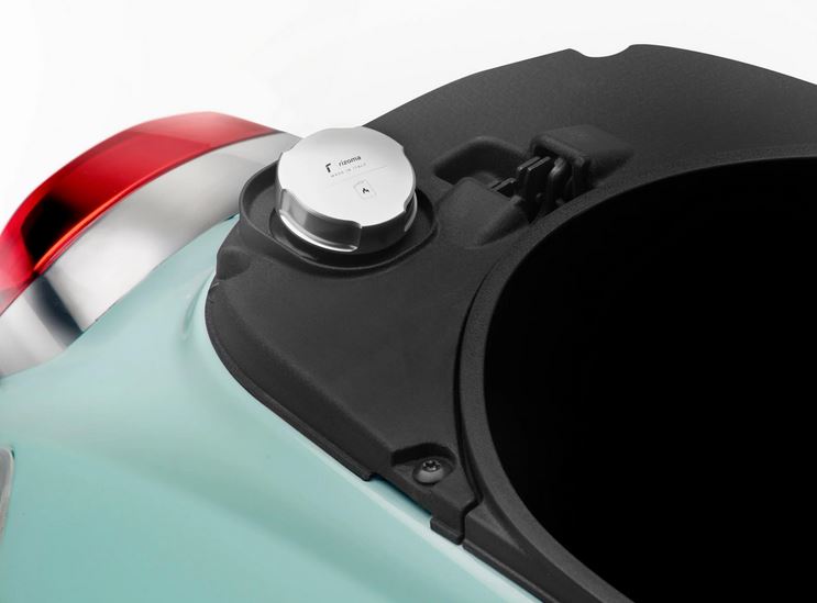 RIZOMA tankdop voor Vespa, zilver