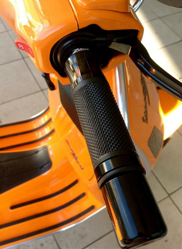 Handvatten ZELIONI voor Vespa GTS/GTS Super/GT/GT L 125-300cc, zwart