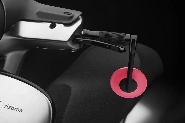Stuurspiegel RIZOMA E-POP links of rechts voor Vespa, zwart/roze